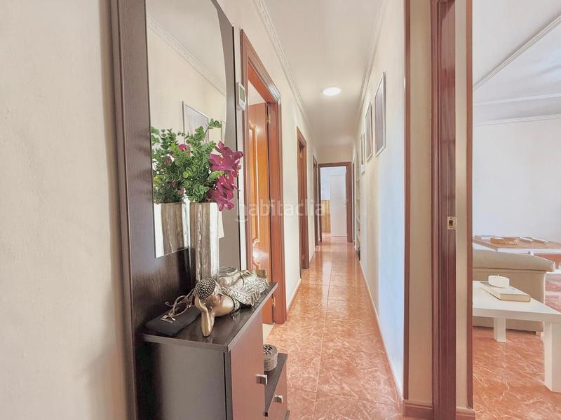 Foto b3902066-012c-4b4b-b89b-aab134640983. Casa adossada amb calefacció a Los Pacos Fuengirola