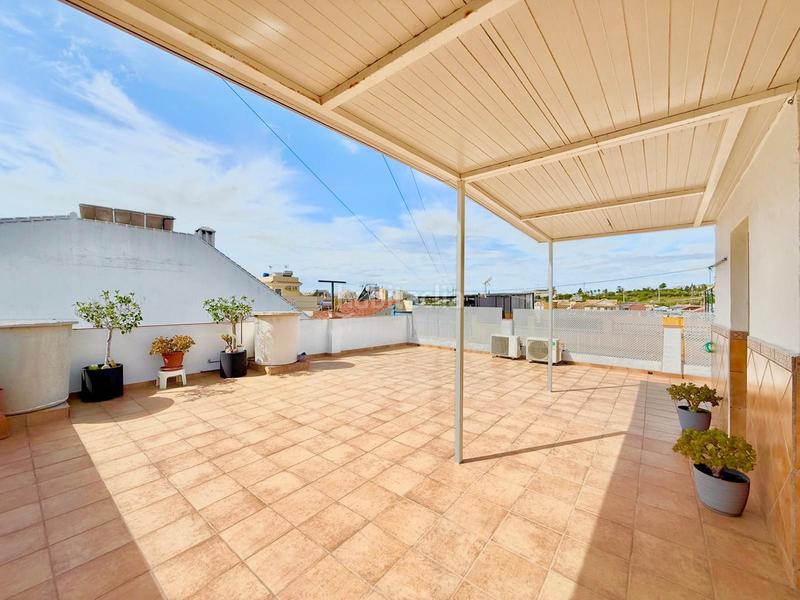 Foto f834e52c-fd3e-4a75-914c-326831c20814. Casa adossada amb calefacció a Los Pacos Fuengirola