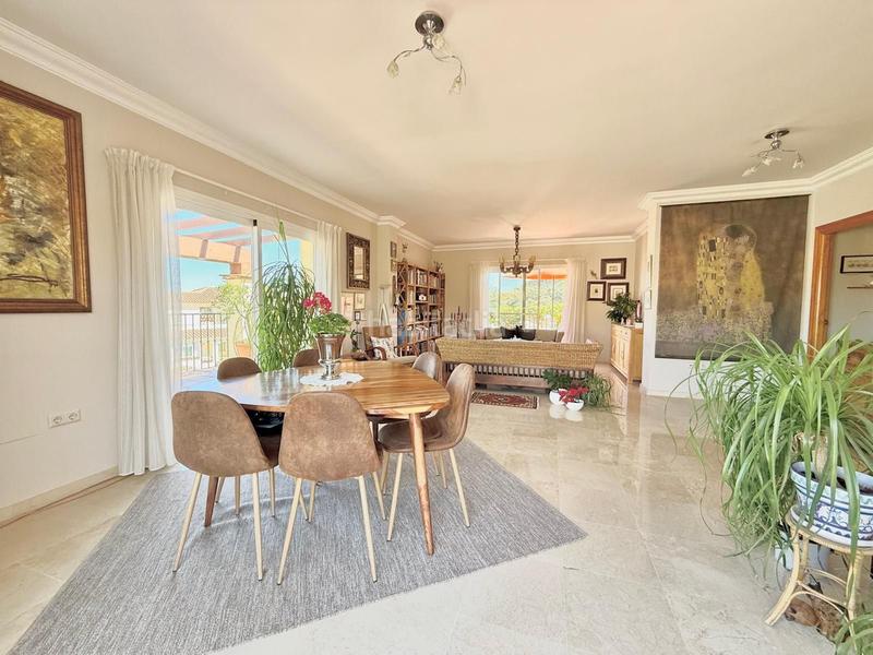 Foto eb98f673-c49f-46ca-8fec-edb056cdb277. Penthouse with heating parking pool in Mijas golf Mijas