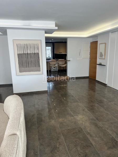 Foto 299f6767-14eb-4b0e-8124-2df0a0b2644d. Apartamento  en planta media de 4 dormitorios en Fuengirola