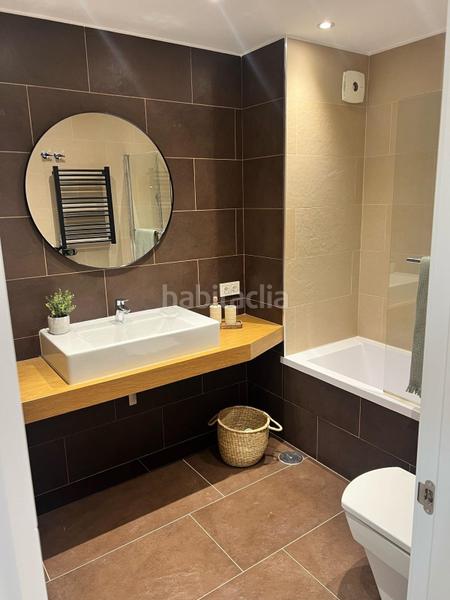 Foto 48b0814d-3abb-4157-923d-7828beb26f6e. Apartamento  en planta media de 4 dormitorios en Fuengirola