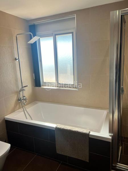 Foto 8588abbd-4613-417e-a9e4-6afabca90af0. Apartamento  en planta media de 4 dormitorios en Fuengirola