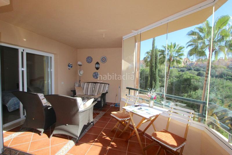 Foto 43632bbb-cf90-4d35-81bf-5c6986b4b183. Apartamento  en planta media de 3 dormitorios en Elviria en Marbella
