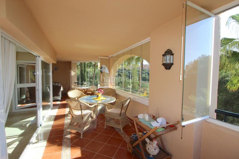 Foto 6cfd9e74-6a5c-4bf2-baac-f1a269b0e0e0. Apartamento  en planta media de 3 dormitorios en Elviria en Marbella