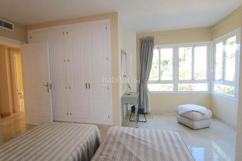 Foto 8be06784-16a4-47f1-971c-d5edb5148a21. Apartamento  en planta media de 3 dormitorios en Elviria en Marbella