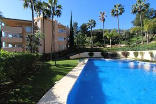 Apartament a Elviria. Apartamento en planta media de 3 dormitorios en elviria