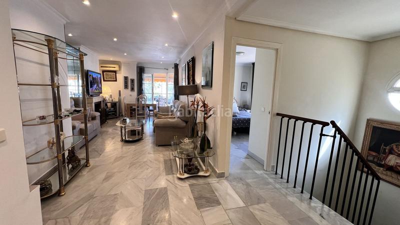 Foto d8e4fac3-66c7-4df7-b594-b3669e3b9230. Duplex avec chauffage parking piscine dans Nueva Andalucía centro Marbella