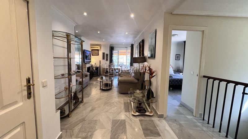 Foto e3872435-a9f4-43b7-861d-cf71c1ac75be. Duplex avec chauffage parking piscine dans Nueva Andalucía centro Marbella