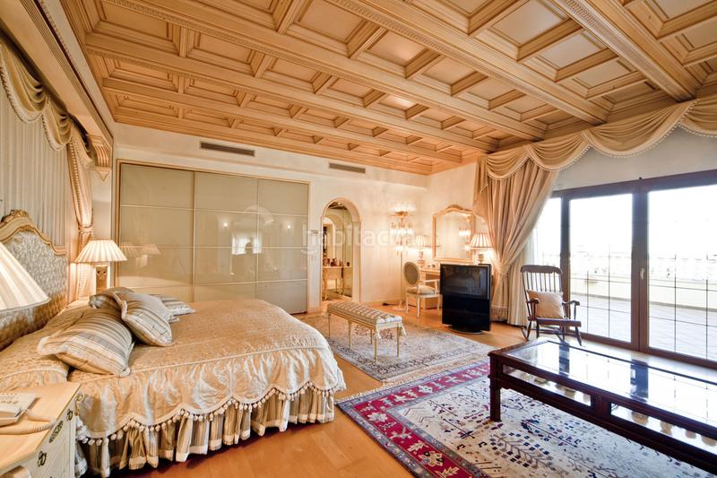 Foto 38663ab7-d278-407d-a5dd-1cfbd6eb9993. Xalet amb calefacció aparcament piscina a Puerto Banús Marbella