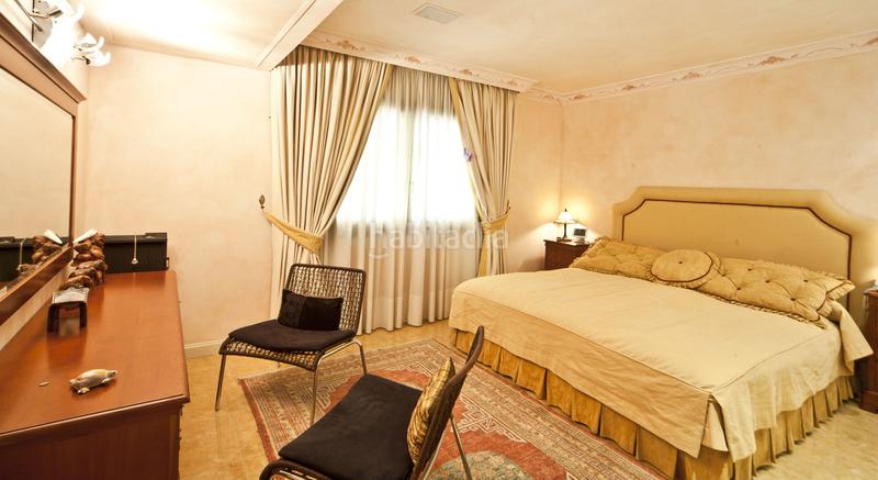 Foto 3dafa6fa-fae1-427d-984f-c39c7fe51223. Xalet amb calefacció aparcament piscina a Puerto Banús Marbella