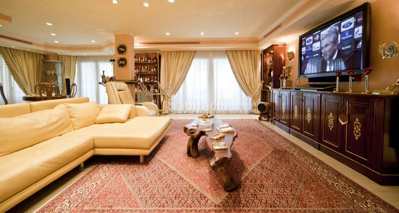 Foto 48974cf6-6eb4-485a-a82d-90e41de69bbb. Xalet amb calefacció aparcament piscina a Puerto Banús Marbella