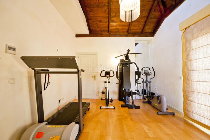 Foto 7c6e33d1-cc97-4731-8ba1-d9e38c185f17. Xalet amb calefacció aparcament piscina a Puerto Banús Marbella