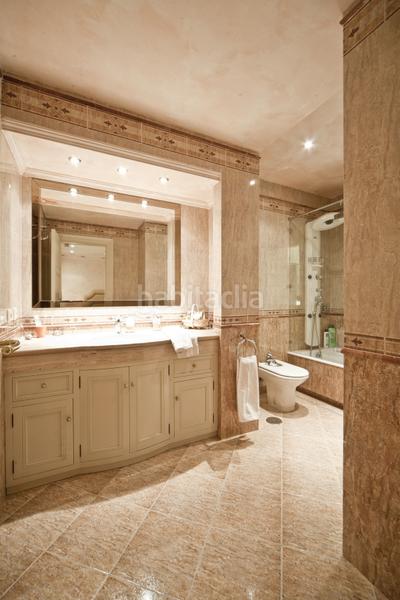 Foto bfdb0af6-6bd8-426c-b8be-291c3166ddb0. Xalet amb calefacció aparcament piscina a Puerto Banús Marbella