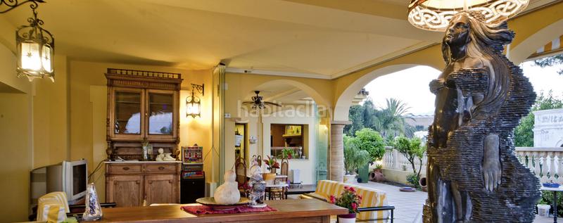 Foto d6136b03-a8ec-4cd1-a2d2-2f2f0bb87596. Xalet amb calefacció aparcament piscina a Puerto Banús Marbella