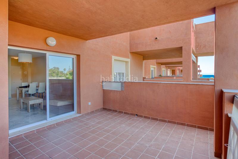 Foto d4550529-b372-4898-b517-6cab55c5b706. Apartamento  en planta media de 2 dormitorios en reserva en Marbella