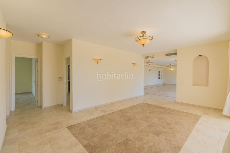 Foto c73d45a1-b497-4f2e-8fe3-62f08968df31. Chalet mit heizung parking pool in Valtocado - La Alquería - La Atalaya Mijas