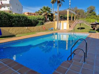Apartament a Bel - Air. Apartamento en última planta de 3 dormitorios en estepona