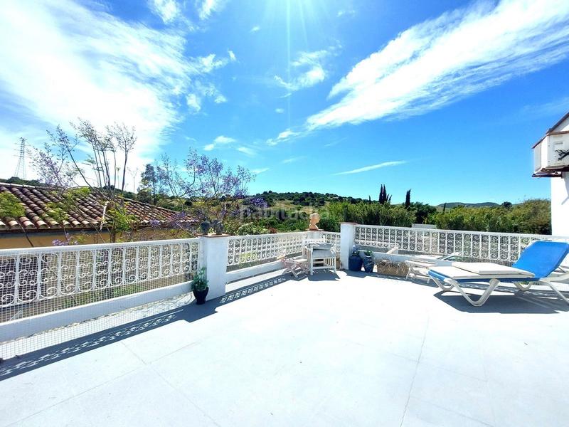 Foto 0157c11f-f814-4112-91a5-e9e95c66bc46. Chalet villa aislada de 5 dormitorios en Bel - Air Estepona