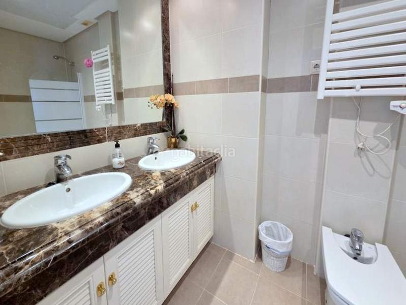 Foto 61b38c25-d970-473b-b70c-8fb7f73fd7ff. Reihenhaus mit parking pool in Bel - Air Estepona