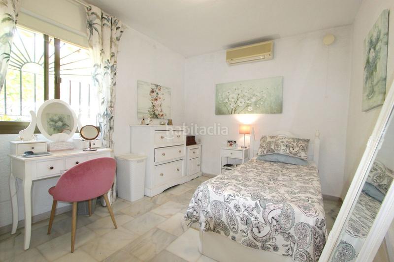 Foto b9276aad-d6a9-4d5c-9921-574a51a3667f. Chalet with heating parking pool in La Capellanía - El Higuerón Benalmádena