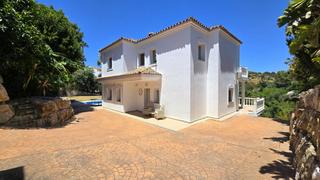 Xalet a Calahonda. Villa aislada de 4 dormitorios en calahonda