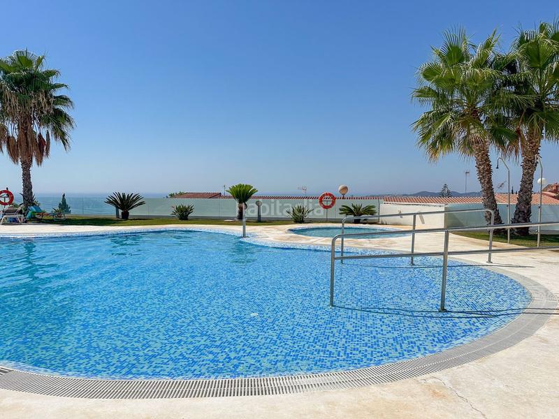 Foto adcb888e-87d1-47e0-968e-70ca4ff351ef. Dúplex amb calefacció aparcament piscina a Centro ciudad Fuengirola