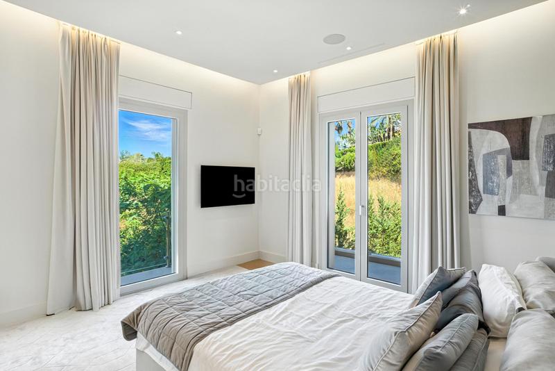 Foto a597a01a-a299-4403-bba3-f9bd1ad91e03. Chalet avec chauffage parking piscine dans Sierra Blanca Marbella