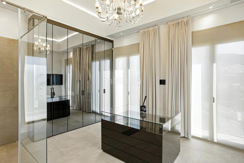 Foto bde93d86-028f-4356-bf94-1de45198f7c8. Chalet avec chauffage parking piscine dans Sierra Blanca Marbella