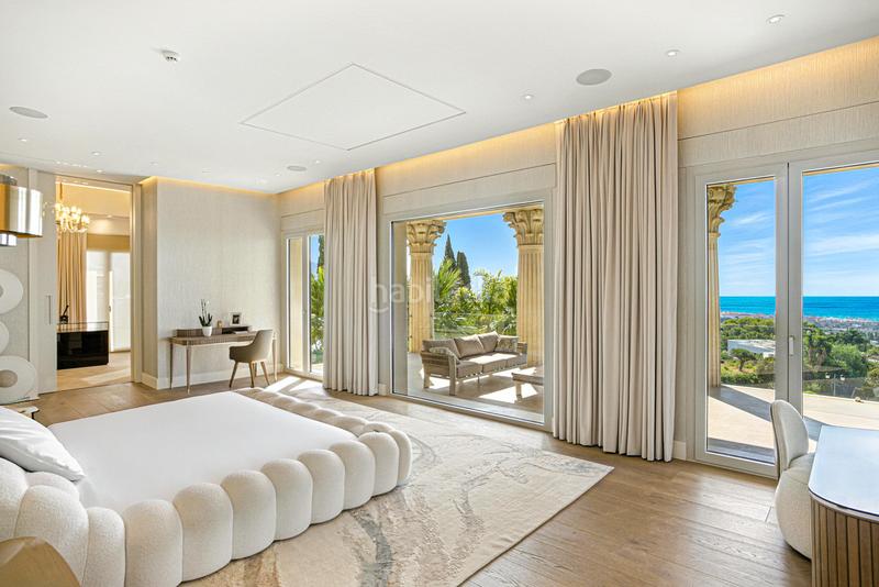 Foto db78d65c-20f5-4b7a-ae62-369c53c853bc. Chalet avec chauffage parking piscine dans Sierra Blanca Marbella