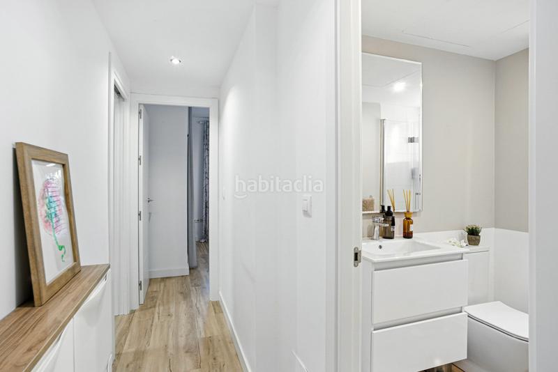 Foto f7bb0740-1b1c-4dc7-8efd-d02575b9f624. Planta baja apartamento en planta baja de 2 dormitorios en Marbella