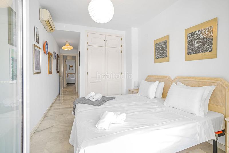 Foto 4ceeee17-b95f-4fd0-8a2d-84fc0e0e9ea7. Apartamento  en planta media de 2 dormitorios en Calahonda en Mijas