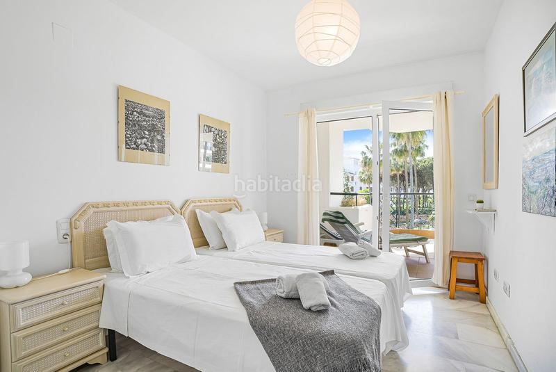 Foto 5047b4a9-8fe9-41d1-9b5a-393c50956e0d. Apartamento  en planta media de 2 dormitorios en Calahonda en Mijas