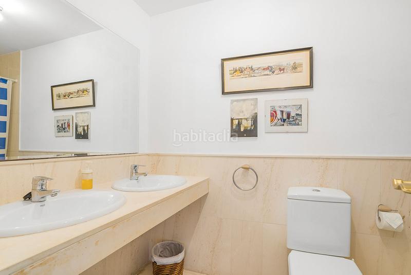 Foto e6404efe-b20c-4abd-987d-7c4815825840. Apartamento  en planta media de 2 dormitorios en Calahonda en Mijas