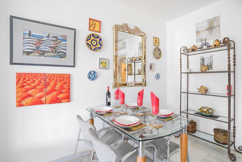 Foto fd1caf87-364f-4c17-ac5d-040d34d26636. Apartamento  en planta media de 2 dormitorios en Calahonda en Mijas