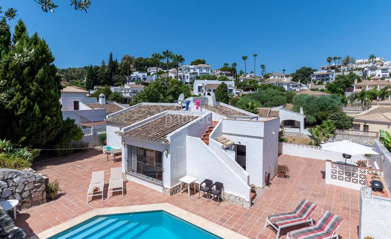 Foto d741bf1f-754b-4dbb-bc3a-153dcb4a1994. Chalet villa aislada de 3 dormitorios en cerros del aguila en Mijas