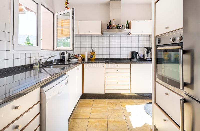Foto e8d335a8-923b-4a9c-9e33-1e534d6e20ef. Chalet villa aislada de 3 dormitorios en cerros del aguila en Mijas