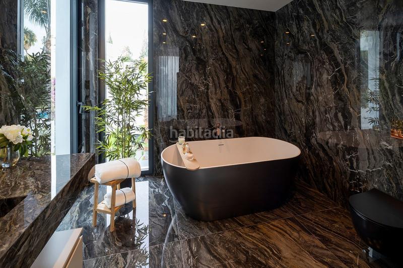 Foto 9448e9d7-5305-4b4f-a3b1-78a9e64e3850. Xalet amb calefacció aparcament piscina a Paraiso - Barronal Estepona