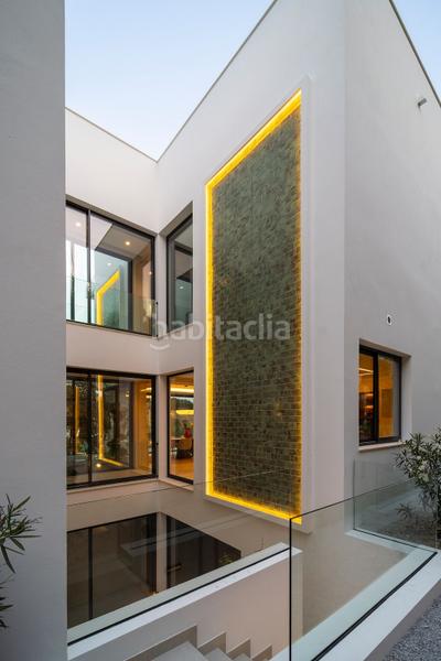 Foto b354d080-f4bf-4d6b-aa35-1a45e060e370. Xalet amb calefacció aparcament piscina a Paraiso - Barronal Estepona