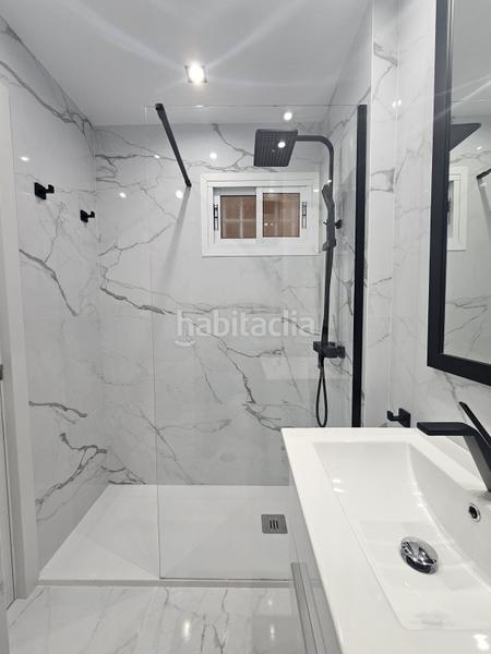 Foto 8ce87ac6-8664-48d8-90dc-fb50a44d1824. Estudio  en planta media en benalmadena costa en Benalmádena