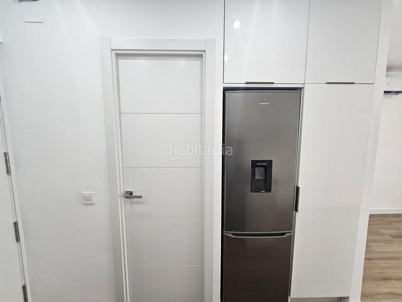 Foto f3d4d5f3-fa05-4f5f-bb48-be952fc4c668. Estudio  en planta media en benalmadena costa en Benalmádena