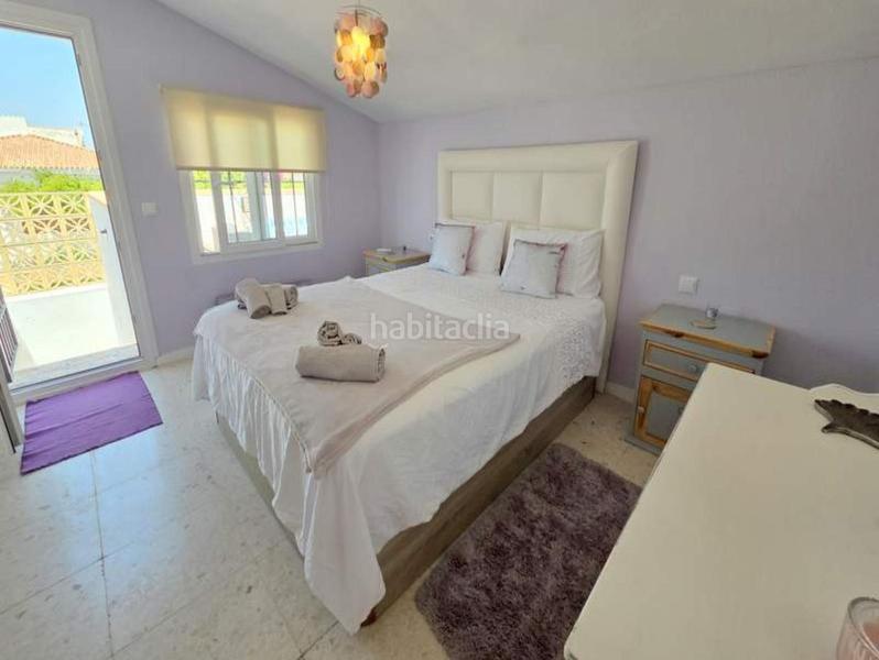 Foto a8e20276-6591-4563-afa9-47ad6e8a4b23. Chalet villa aislada de 5 dormitorios en San Luis de Sabinillas Manilva