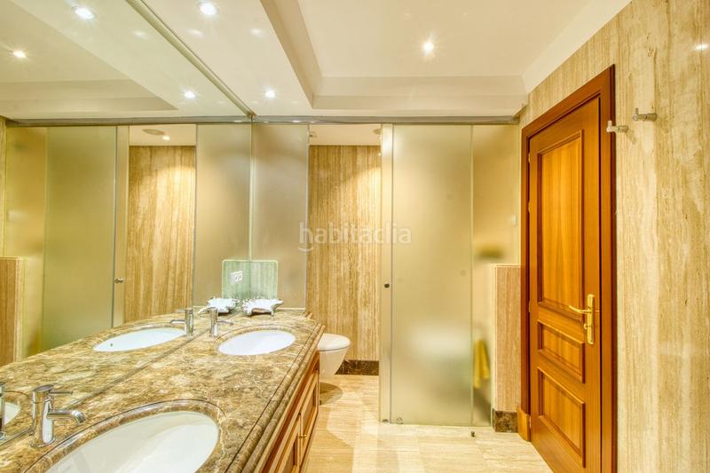 Foto 2fd723f1-b493-408b-97d0-fb84c50982a2. Apartament amb calefacció aparcament piscina a Bel - Air Estepona