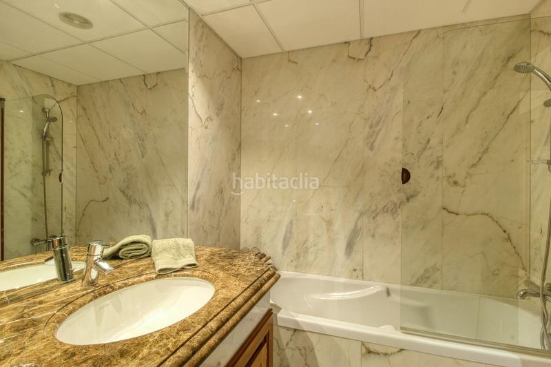 Foto 3c7f03d0-ee46-4e65-ad03-2b379c453763. Apartament amb calefacció aparcament piscina a Bel - Air Estepona