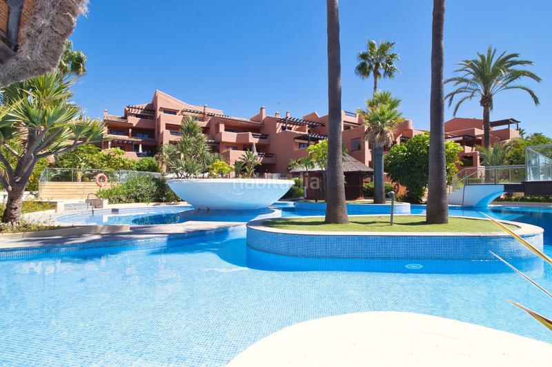 Foto 885926f9-9992-4dcf-9304-7432d8a60c7c. Apartament amb calefacció aparcament piscina a Bel - Air Estepona
