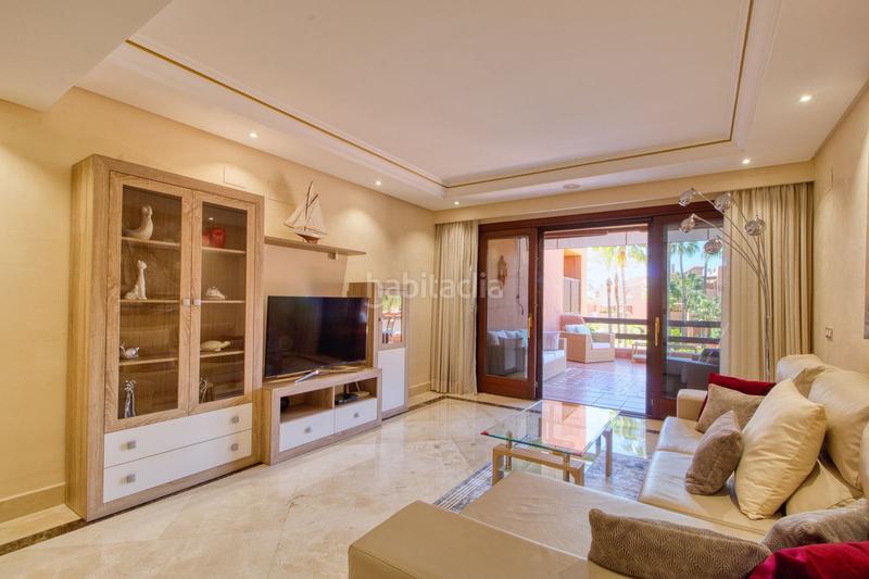 Foto f72eaa65-ff4b-4a05-becd-b0f4277a0ef6. Apartament amb calefacció aparcament piscina a Bel - Air Estepona