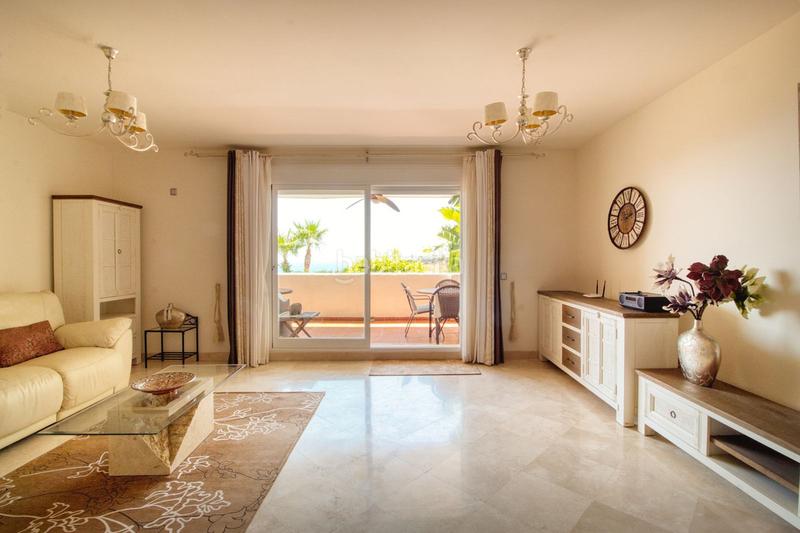 Foto 234a6063-82c9-45f3-bf8e-dcffac2be063. Casa adosada adosado de 4 dormitorios en San Luis de Sabinillas Manilva