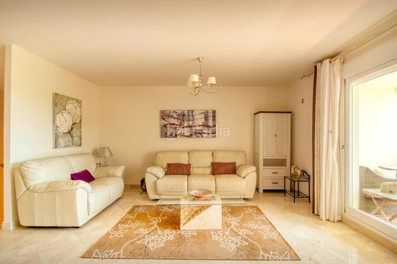 Foto 33fd9ad6-d589-4e05-a204-b50358c1aa22. Casa adosada adosado de 4 dormitorios en San Luis de Sabinillas Manilva