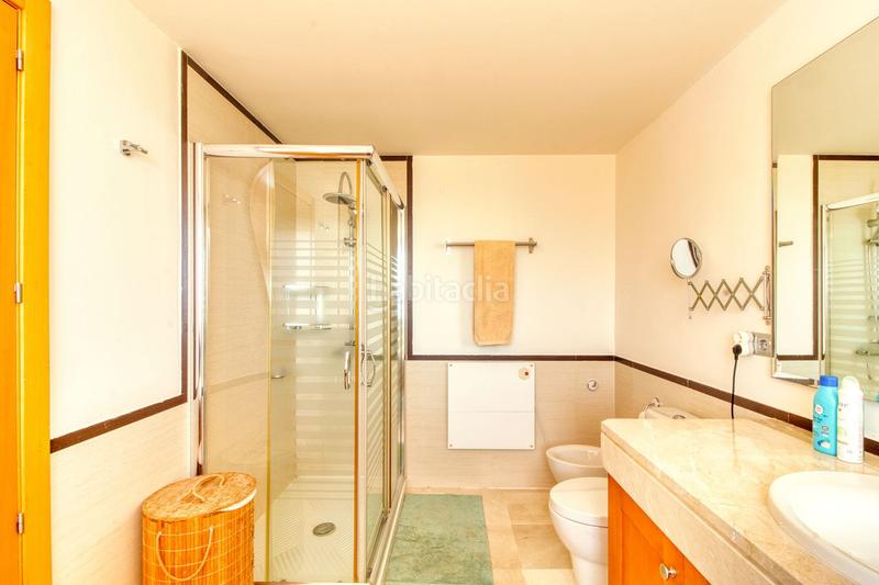 Foto 676041a0-d9ed-43ee-94f3-6dc2bf94d772. Casa adosada adosado de 4 dormitorios en San Luis de Sabinillas Manilva