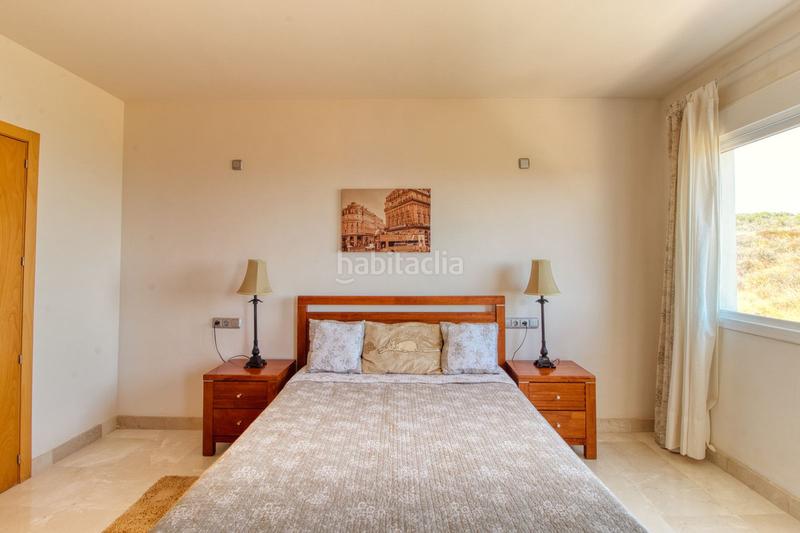 Foto d4615189-e685-4ba4-af82-8677d85cd6e1. Casa adosada adosado de 4 dormitorios en San Luis de Sabinillas Manilva