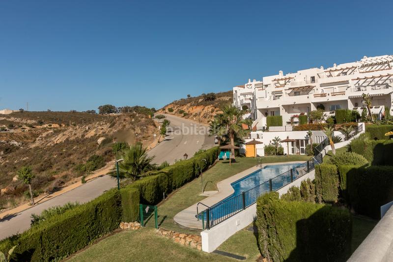 Foto ea099051-65e6-4fbe-ad1c-9c9fabd13dd4. Casa adosada adosado de 4 dormitorios en San Luis de Sabinillas Manilva